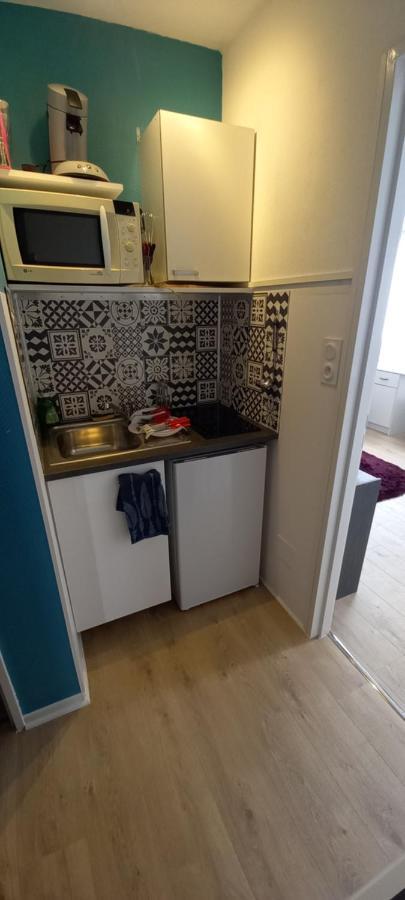Le Zen -Studio Tout Equipe- Wifi Fibre- Centre Ville Avec Parking Tarbes Esterno foto